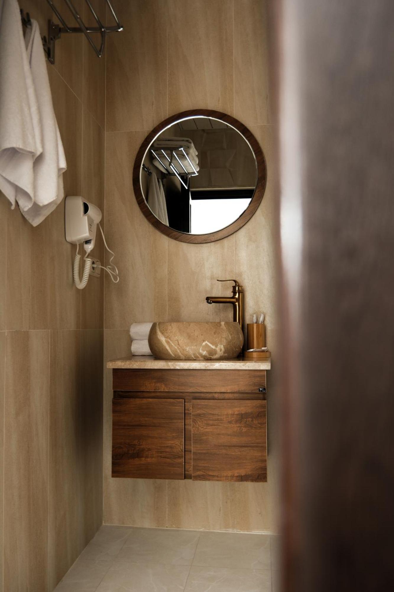 Colette Hotel Jerevan Buitenkant foto