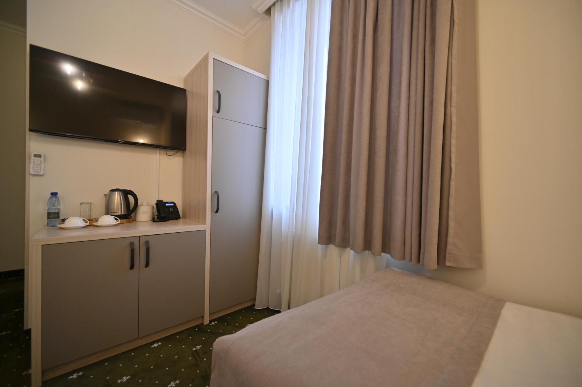 Colette Hotel Jerevan Buitenkant foto