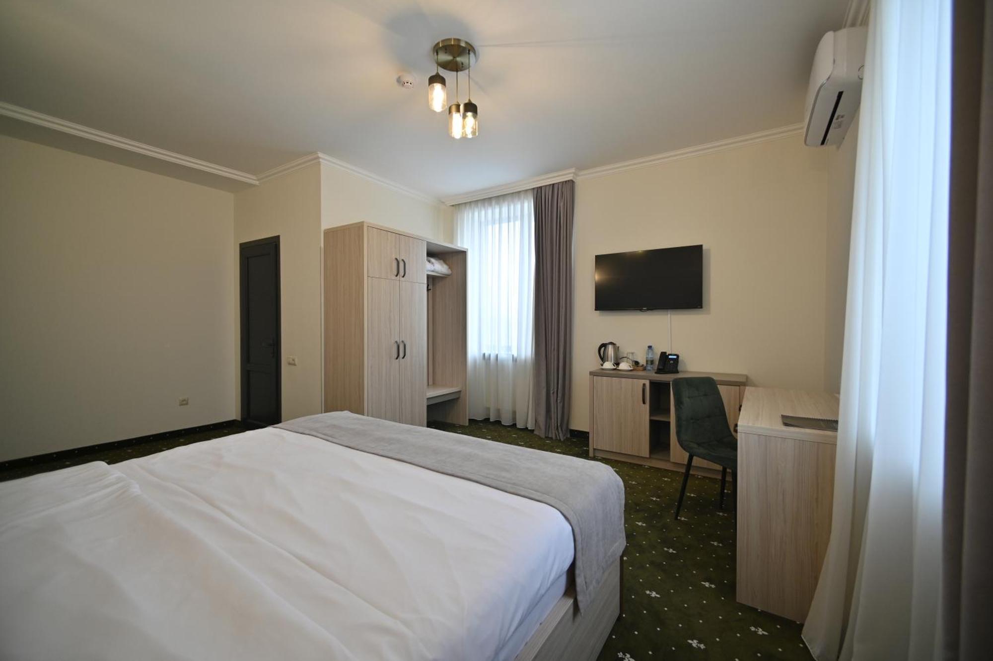 Colette Hotel Jerevan Buitenkant foto