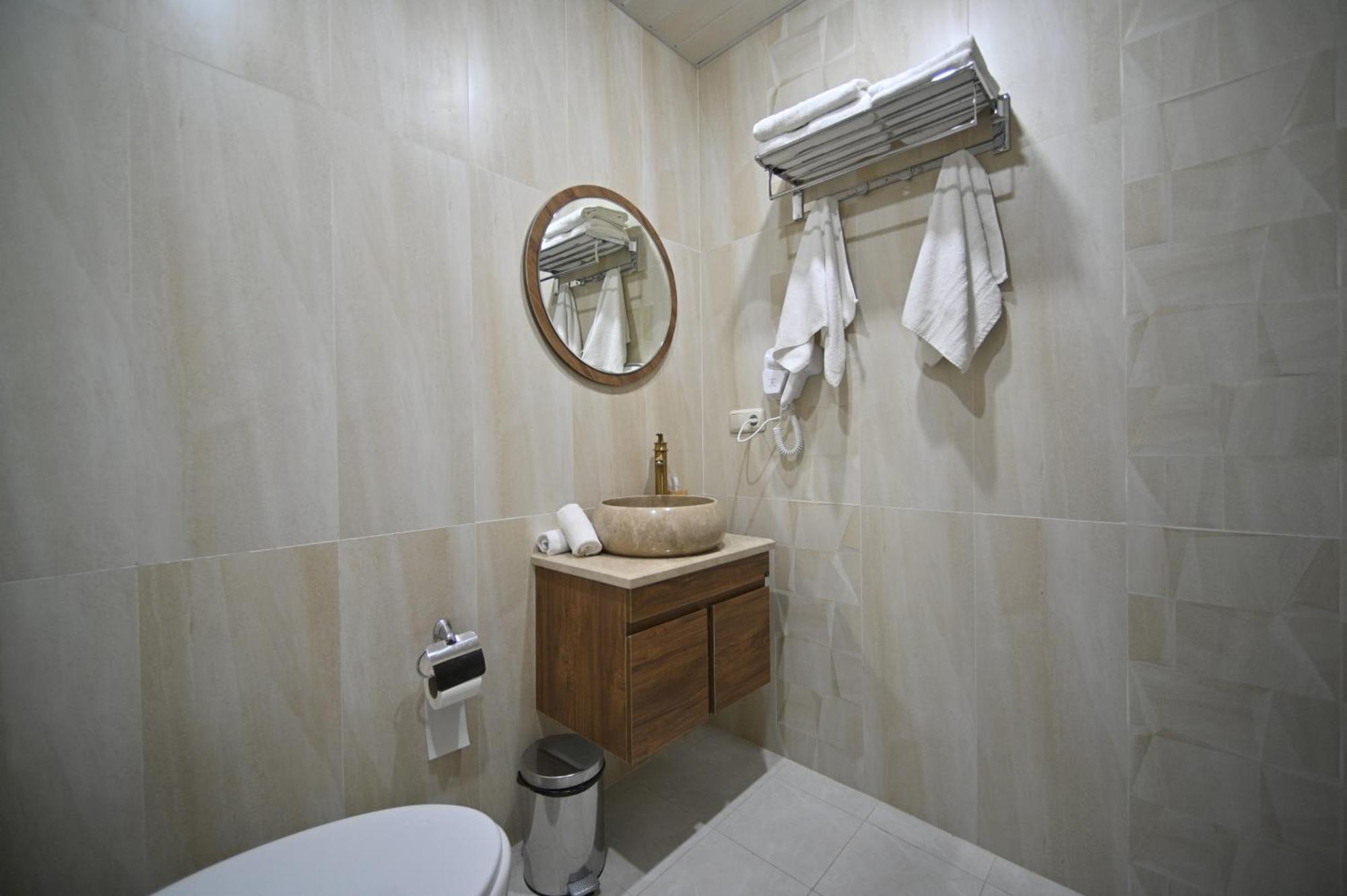 Colette Hotel Jerevan Buitenkant foto